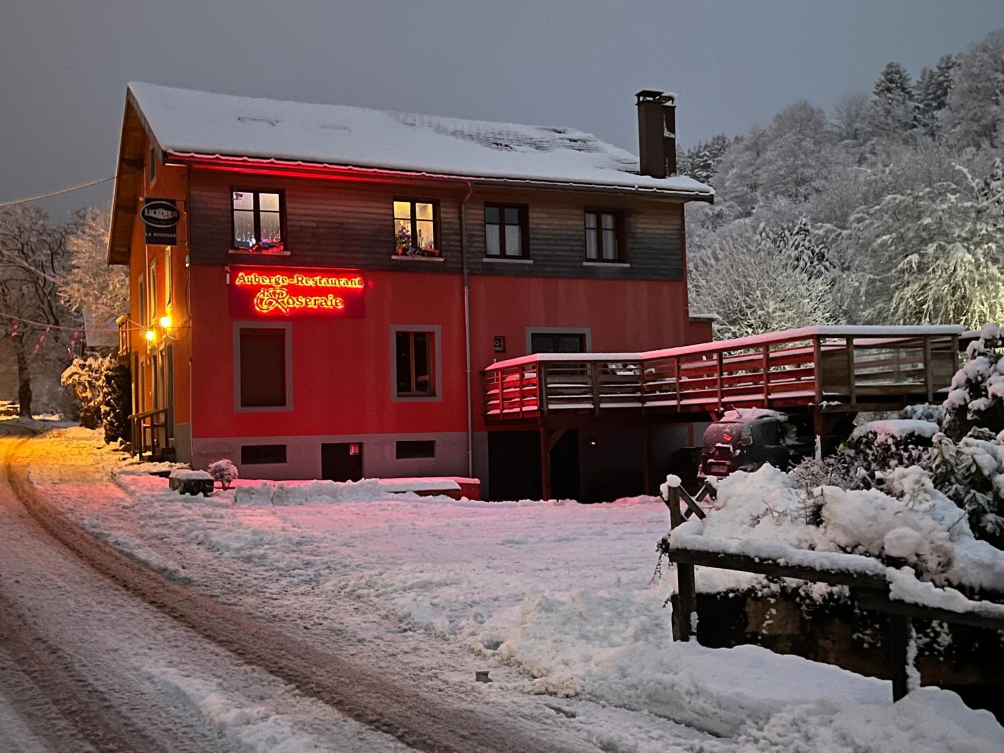 Auberge Restaurant La Roseraie Hotel Grandrupt Exterior photo